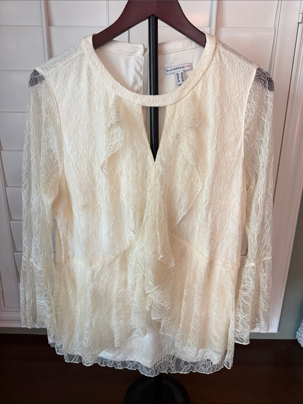 Isaac Mizrahi Live! Floral Lace Blouse in Cream Size 14 Like New